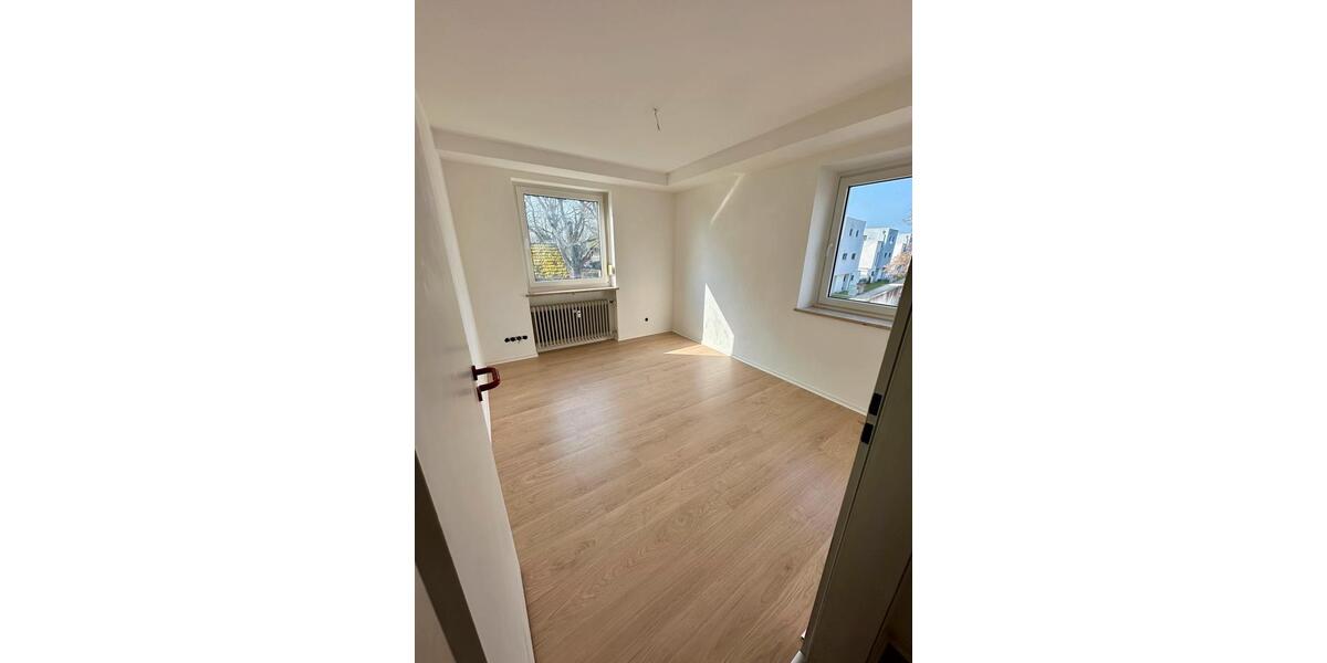 Etagenwohnung Speichersdorf - 4.5 Zimmer, 88 m&sup2;, 219.000&euro; | Angebot:27180413