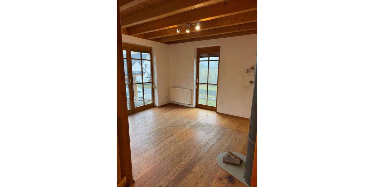 Einfamilienhaus Stammbach - 6 Zimmer, 120 m&sup2;, 325.000&euro; | Angebot:26176488