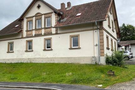 Haus Kulmbach Mangersreuth - 7 Zimmer, 190 m&sup2;, 200.000&euro; | Angebot:25768141