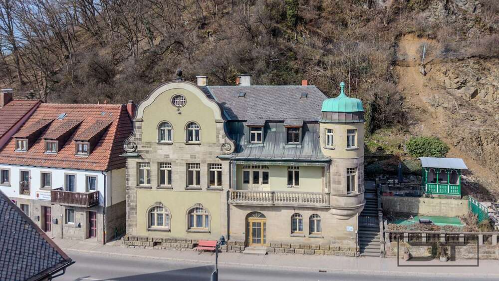 Einfamilienhaus Bad Berneck - 14 Zimmer, 440 m&sup2;, 357.000&euro; | Angebot:26076096