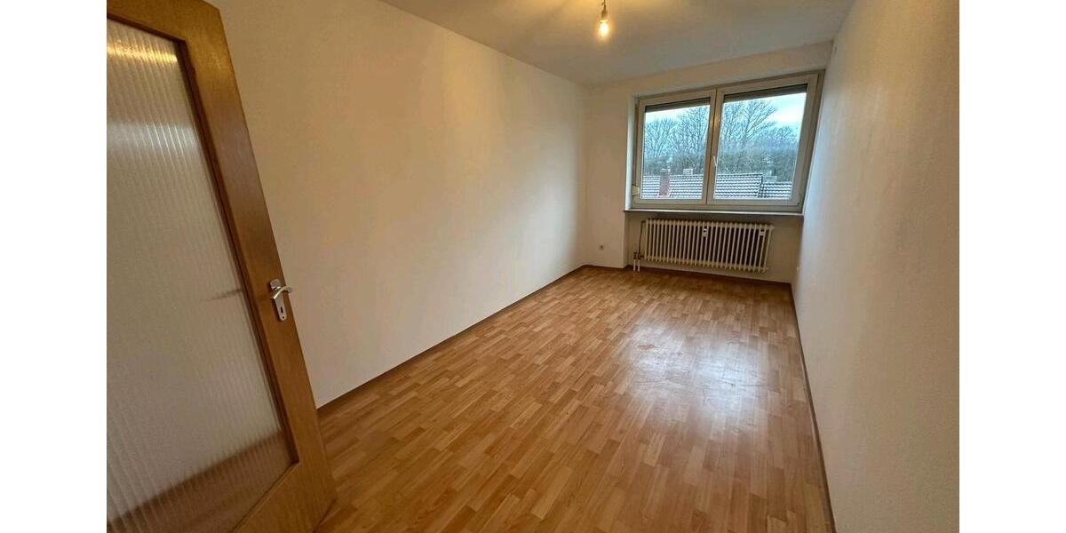Etagenwohnung Creußen - 3 Zimmer, 75 m&sup2;, 950&euro; | Angebot:25228303