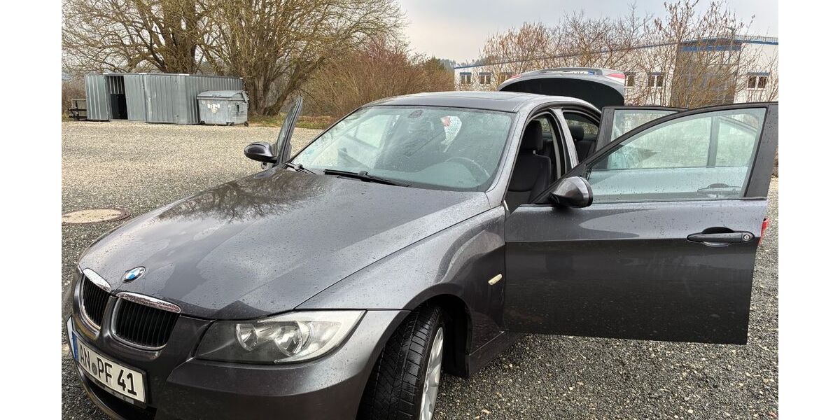 BMW 320 243.000 km 1.950 &euro; Bayreuth 95444