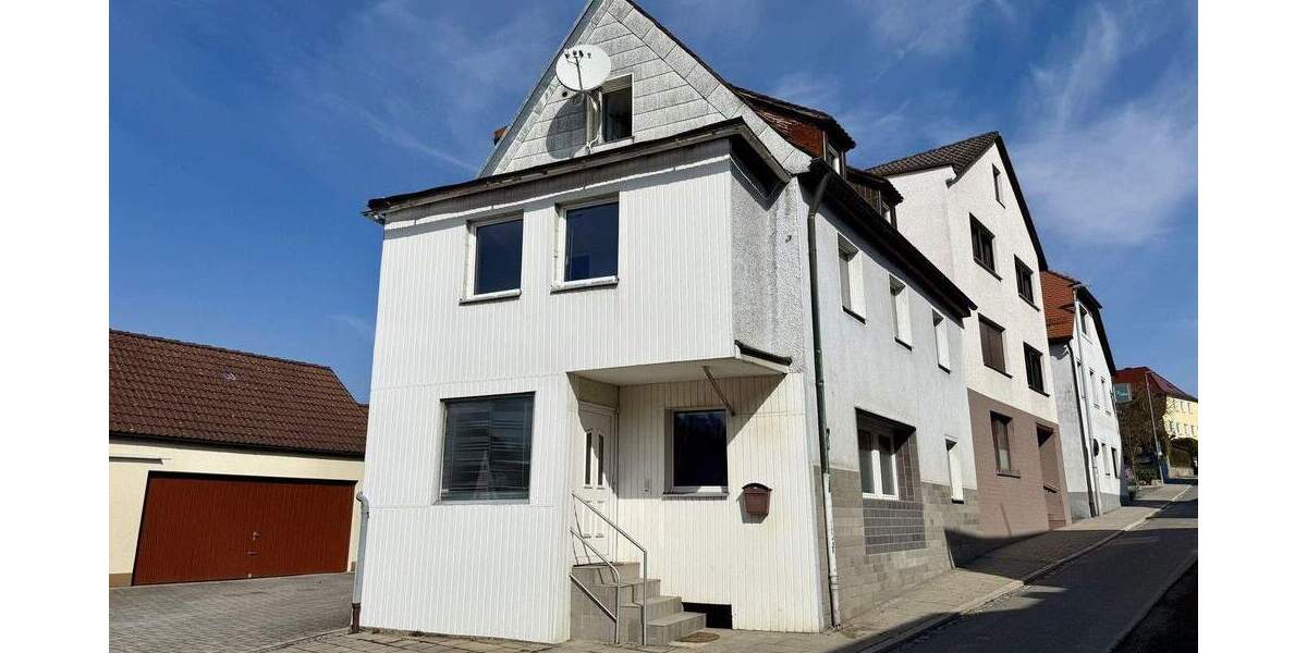 Einfamilienhaus Gößweinstein - 6 Zimmer, 126 m&sup2;, 99.000&euro; | Angebot:25906559