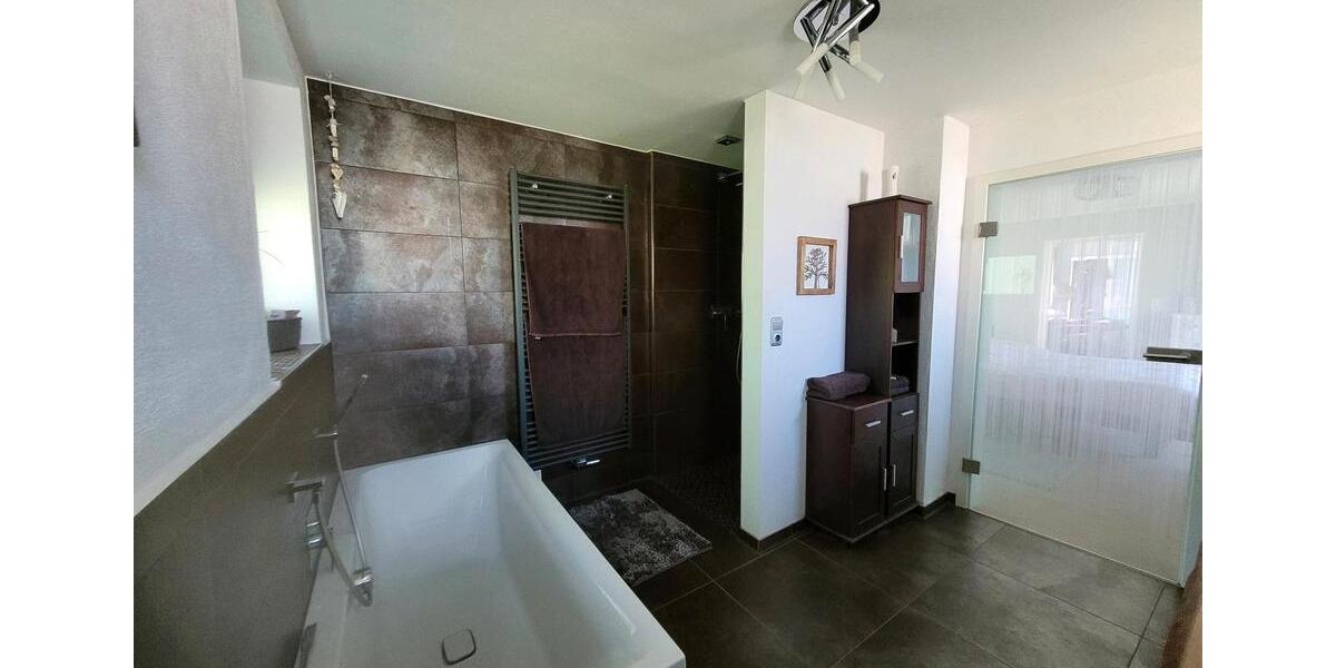 Einfamilienhaus Heinersreuth - 6 Zimmer, 152 m&sup2;, 489.000&euro; | Angebot:26945710