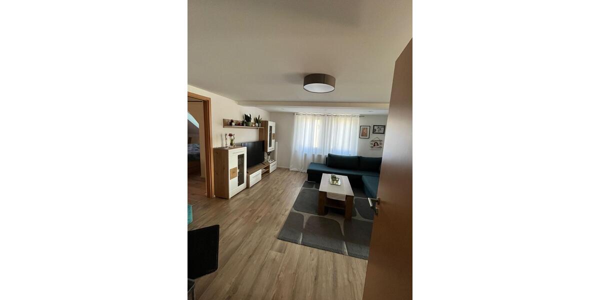 Dachgeschoßwohnung Bad Berneck im Fichtelgebirge - 3 Zimmer, 50 m&sup2;, 750&euro; | Angebot:25875085