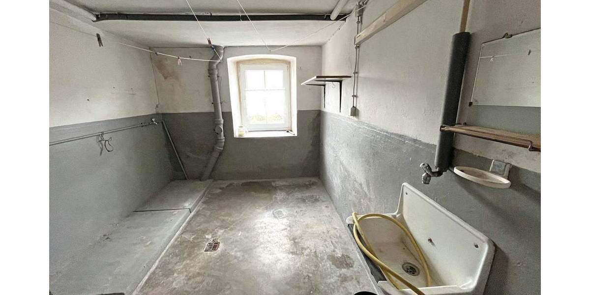 Einfamilienhaus Untersteinach - 6 Zimmer, 110 m&sup2;, 109.000&euro; | Angebot:25707348