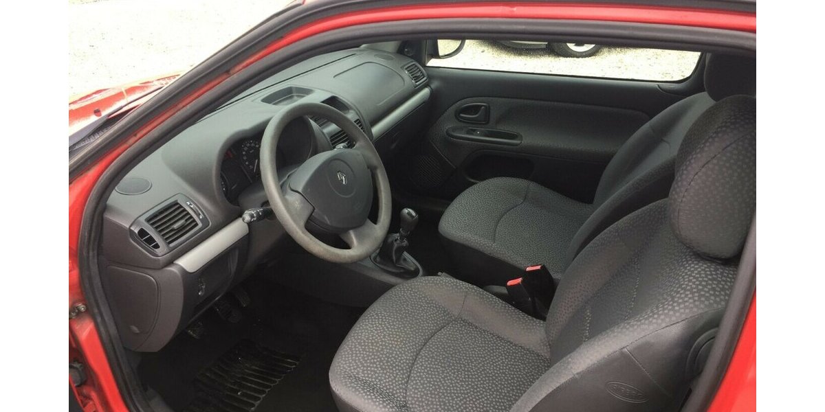 Renault Clio Campus YAHOO,8 Fach Bereift,Tüv Neu! 161.000 km 3.750 &euro; Himmelkron 95502