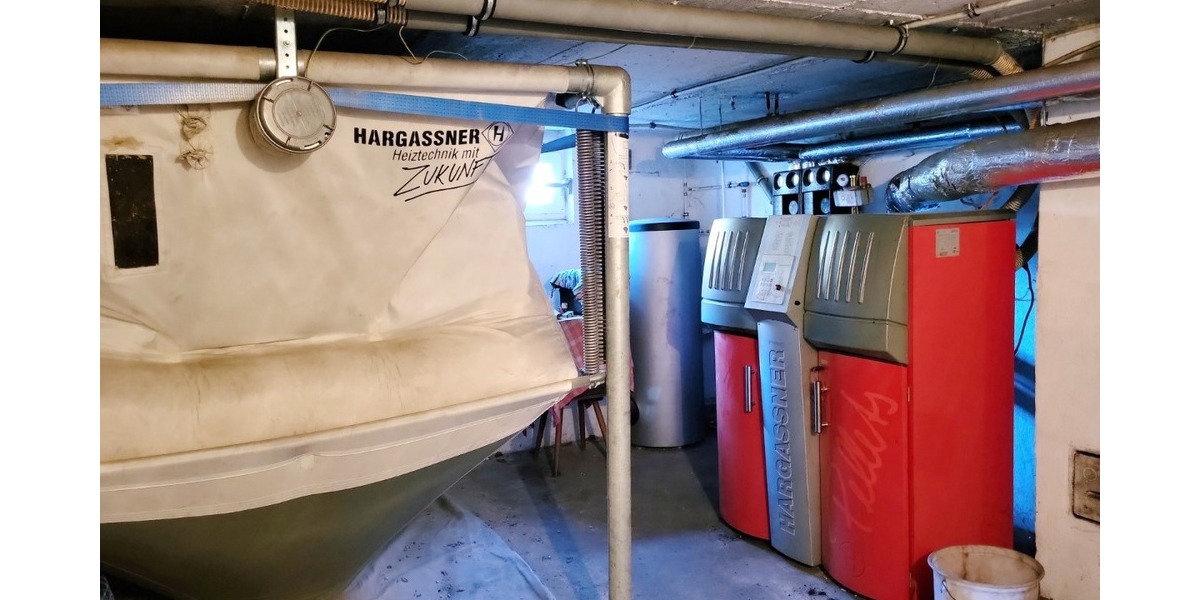 Wohnhaus mit ehemaliger Gastwirtschaft und Scheune in Leups bei Pegnitz zu verkaufen. - Zweifamilienhaus Pegnitz | Angebot:26232738