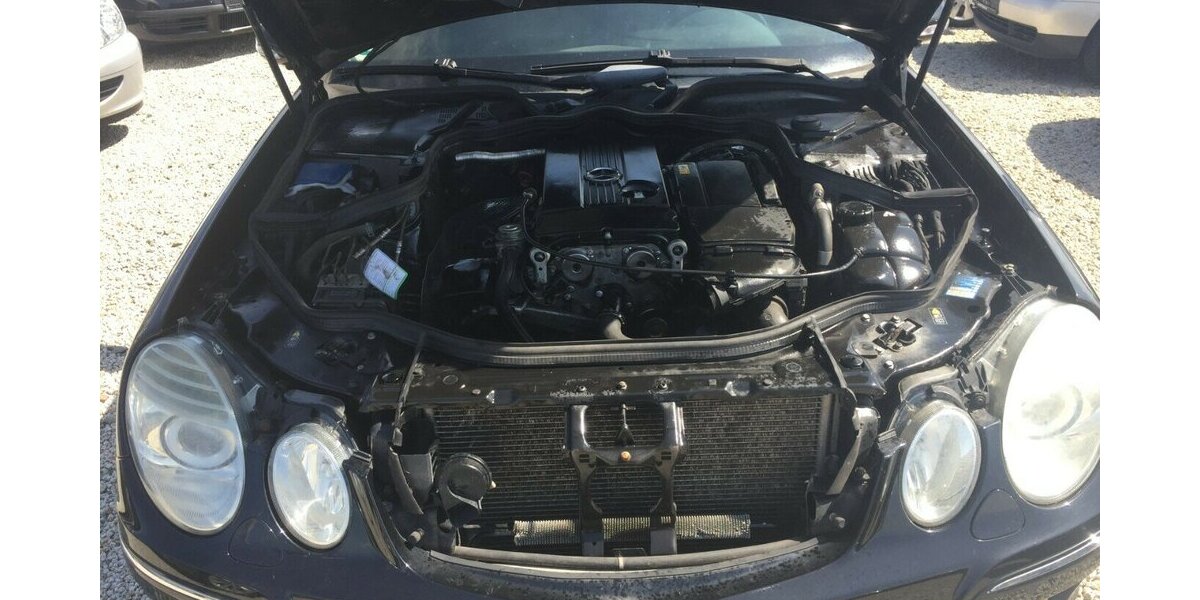 Mercedes-Benz E 200 T Elegance,Navi,Klimaaut.,Tüv Neu! 310.000 km 3.999 &euro; Himmelkron 95502