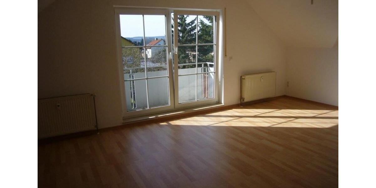 Dachgeschoßwohnung Bad Berneck im Fichtelgebirge - 1 Zimmer, 36 m&sup2;, 72.000&euro; | Angebot:25883193