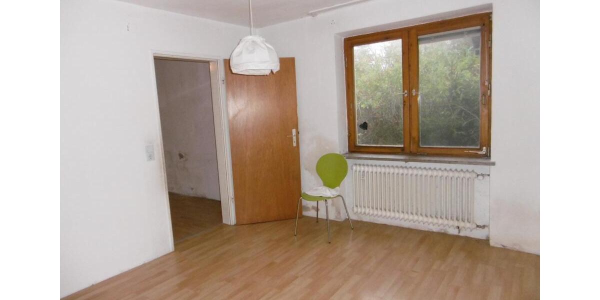 Einfamilienhaus Mainleus - 7 Zimmer, 165 m&sup2;, 186.000&euro; | Angebot:25948788
