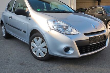 Renault Clio 81.000 km 3.690 &euro; Weidenberg 95466