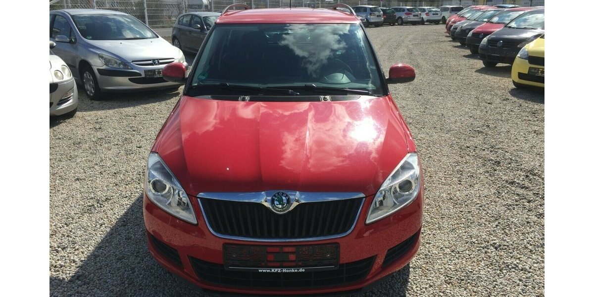 Skoda Fabia Family,Klimaaut.,AHK,Temp.,Tüv 01/28! 150.000 km 4.990 &euro; Himmelkron 95502