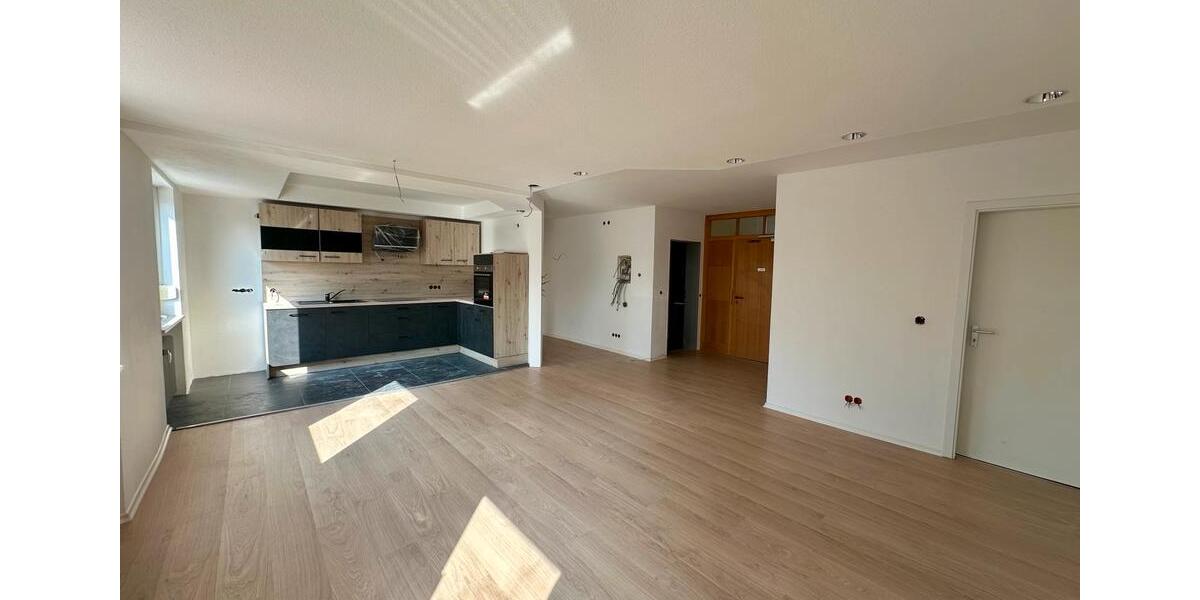 Etagenwohnung Speichersdorf - 4.5 Zimmer, 88 m&sup2;, 219.000&euro; | Angebot:27180413