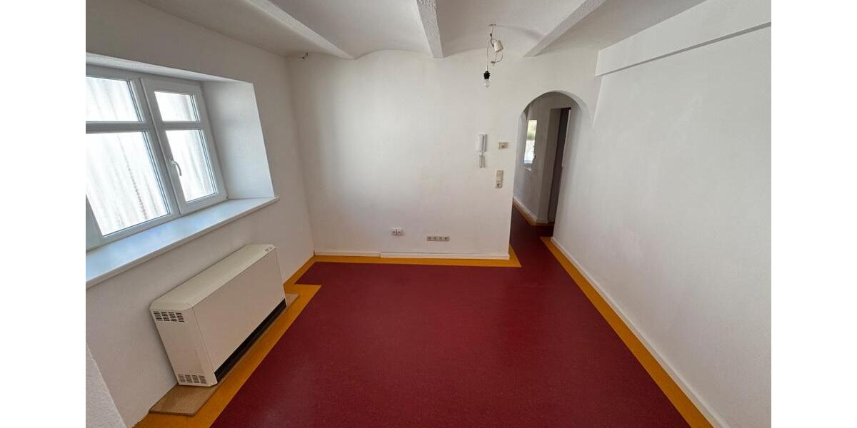 Erdgeschoßwohnung Himmelkron - 4 Zimmer, 107 m&sup2;, 550&euro; | Angebot:24455570