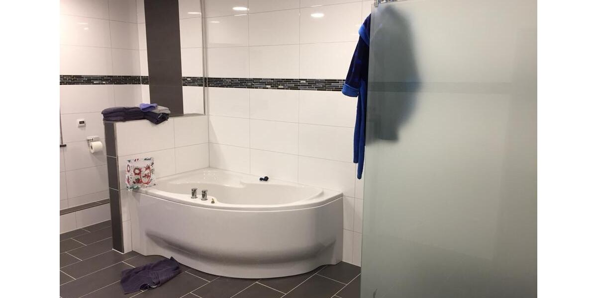 Einfamilienhaus Pegnitz - 7 Zimmer, 231 m&sup2;, 599.999&euro; | Angebot:25611637