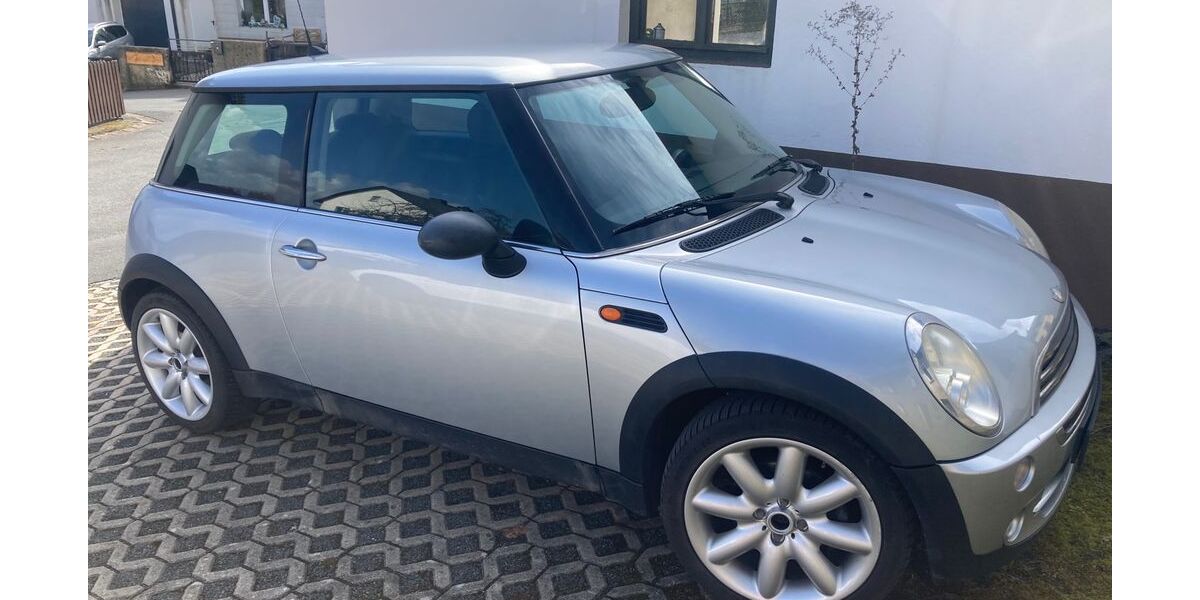 Mini ONE 145.000 km 3.490 &euro; Marktleugast 95352