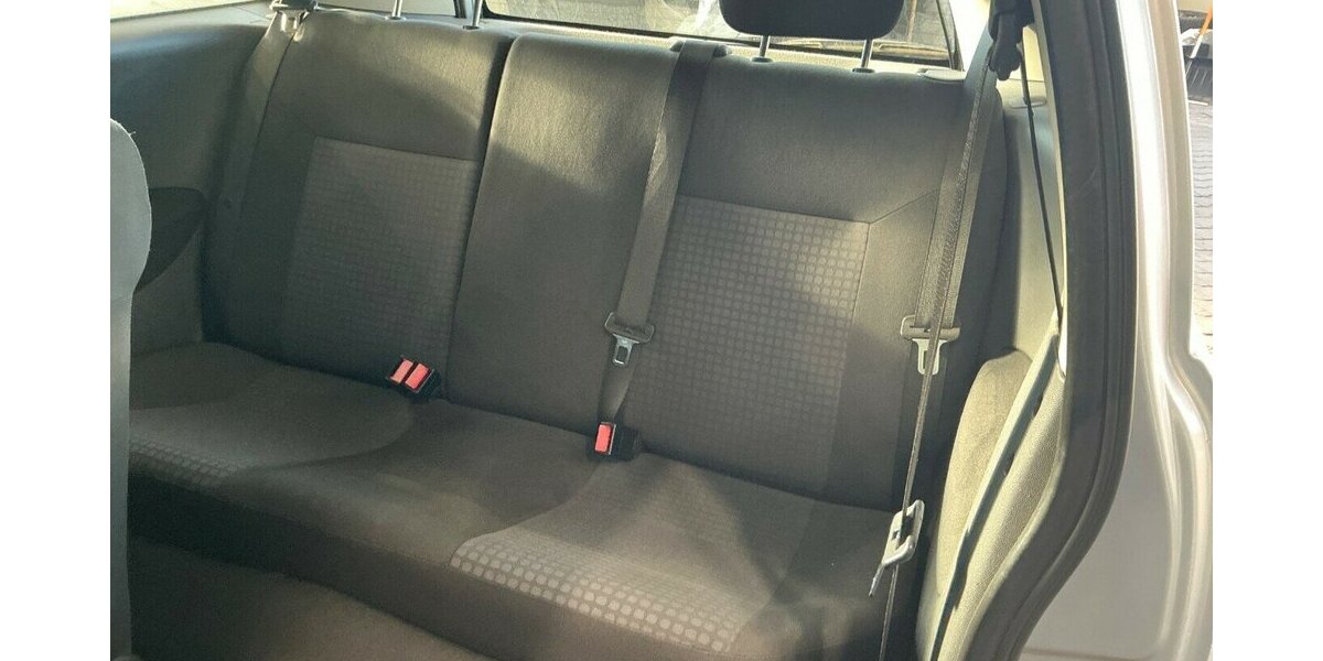 Opel Corsa Edition,Klima,Alu, usw. ! 200.000 km 2.450 &euro; Himmelkron 95502