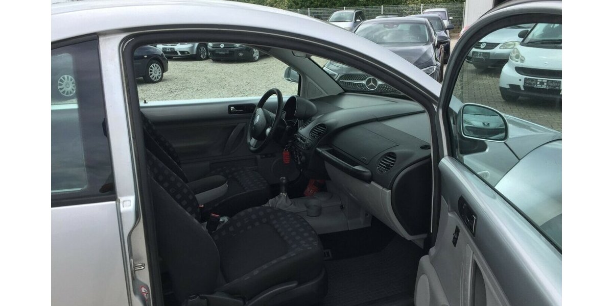 VW New Beetle 2.0 ,KLima, Klima,Tüv 01/28! 150.000 km 2.750 &euro; Himmelkron 95502