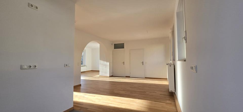 Erdgeschoßwohnung Bayreuth Meyernberg - 2 Zimmer, 83 m&sup2;, 1.120&euro; | Angebot:26701522