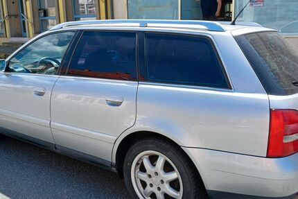 Audi A4 260.000 km 1.090 &euro; Gefrees 95482