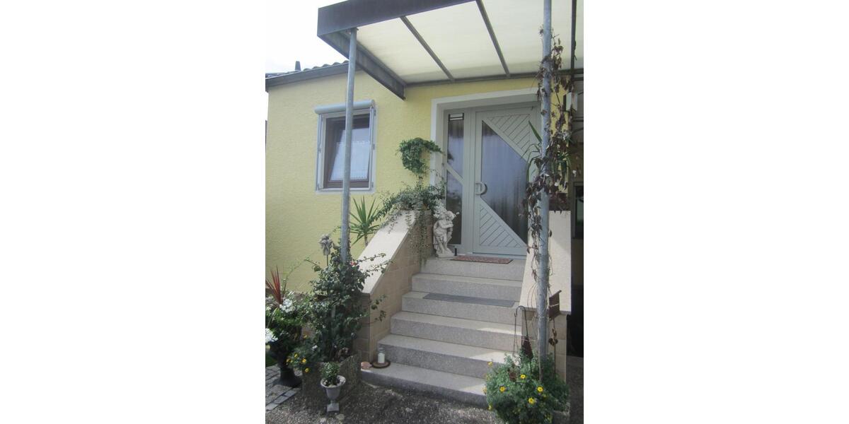 Hochparterre Kulmbach Blaich - 2 Zimmer, 52 m&sup2;, 565&euro; | Angebot:25852666