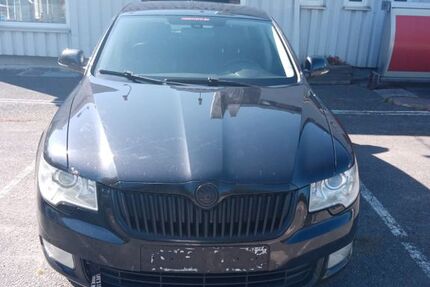 Skoda Superb 242.000 km 5.999 &euro; Bayreuth 95448