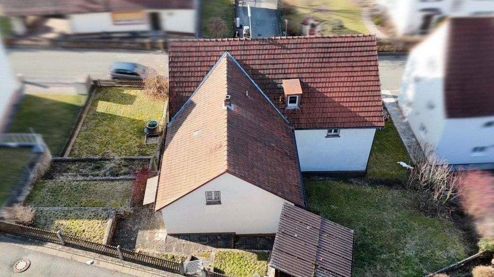 Mehrfamilienhaus, Wohnhaus Kulmbach Metzdorf - 8 Zimmer, 168 m&sup2;, 139.000&euro; | Angebot:25780732
