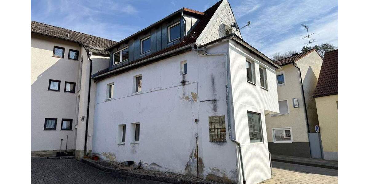Einfamilienhaus Gößweinstein - 6 Zimmer, 126 m&sup2;, 99.000&euro; | Angebot:25906559