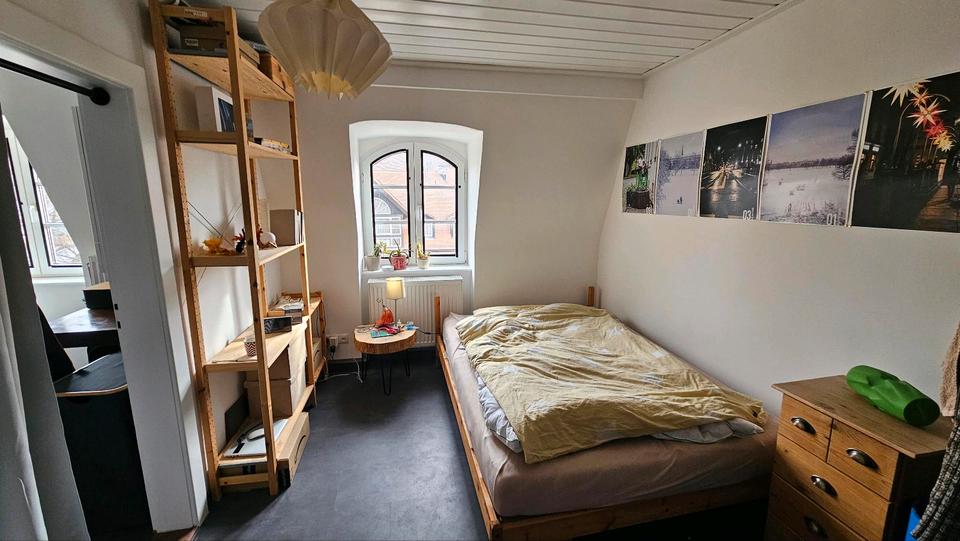 Dachgeschoßwohnung Bayreuth City - 2 Zimmer, 24 m&sup2;, 287&euro; | Angebot:26019961