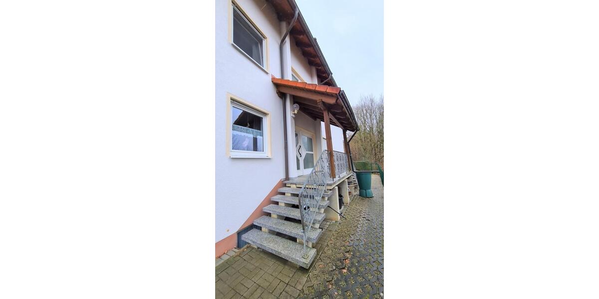 Dachgeschoßwohnung Weismain - 4 Zimmer, 88 m&sup2;, 205.000&euro; | Angebot:24733892