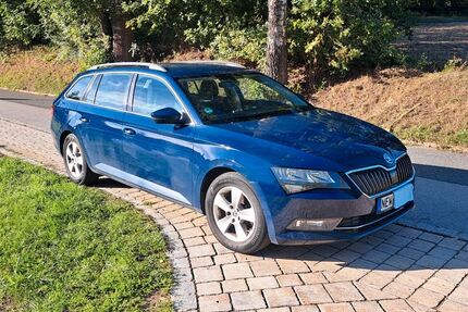 Skoda Superb 244.676 km 9.299 &euro; Eschenbach 92676