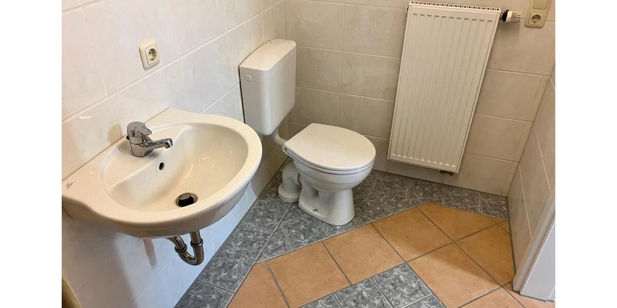 Erdgeschoßwohnung Pegnitz - 1 Zimmer, 32 m&sup2;, 350&euro; | Angebot:25226028