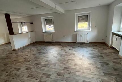 Wohnung Mistelgau - 3.5 Zimmer, 102 m&sup2;, 930&euro; | Angebot:26253692