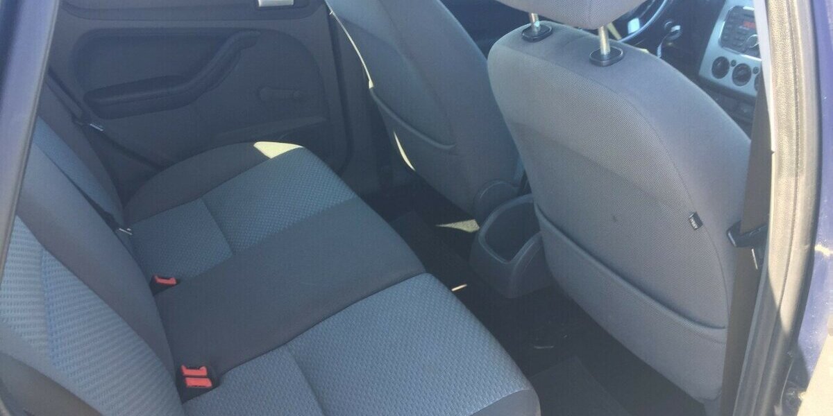 Ford Focus Style,Tempomat ,Klima,Tüv Neu! 321.000 km 2.000 &euro; Himmelkron 95502