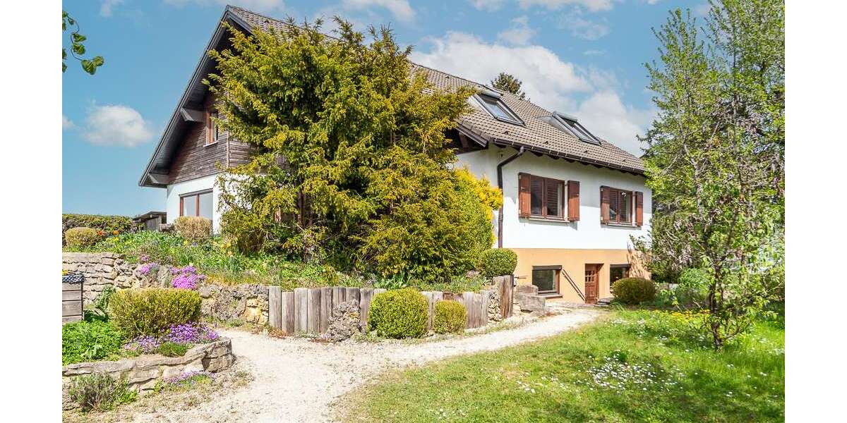 Einfamilienhaus Eckersdorf - 7 Zimmer, 175 m&sup2;, 478.000&euro; | Angebot:26495206