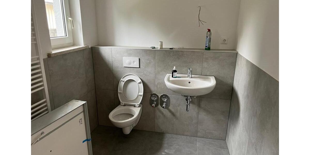 Einfamilienhaus Neuenmarkt - 4 Zimmer, 140 m&sup2;, 500.000&euro; | Angebot:27166203