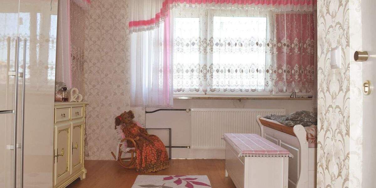 Mehrfamilienhaus, Wohnhaus Fichtelberg - 6 Zimmer, 500 m&sup2;, 435.000&euro; | Angebot:25687222