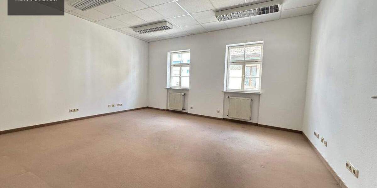 Gewerbeobjekt Kulmbach Blaich - 6 Zimmer, 212 m&sup2;, 1.060&euro; | Angebot:25665655