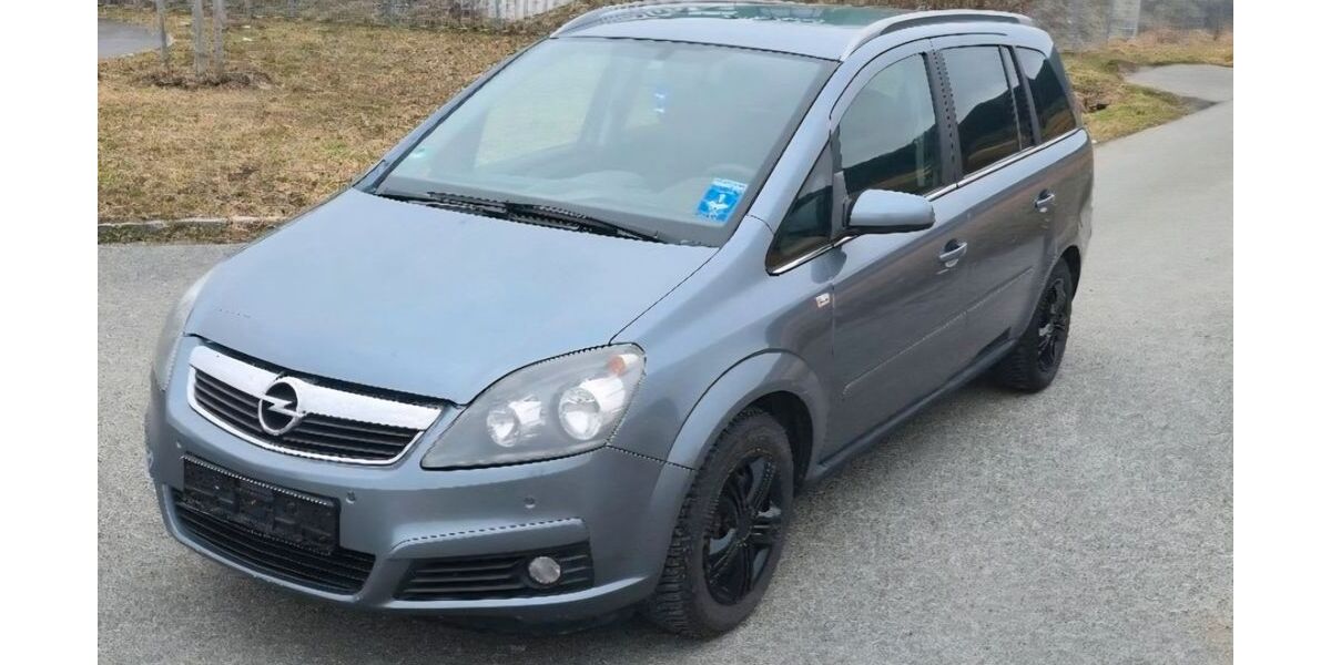 Opel Zafira 250.000 km 2.000 &euro; Bad Berneck 95460
