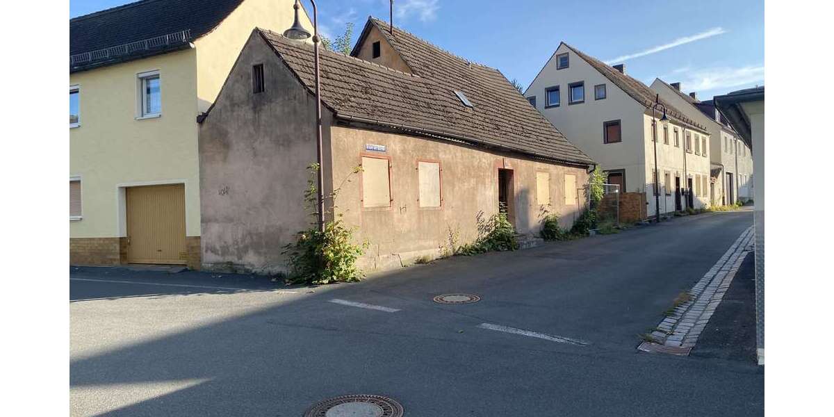 Einfamilienhaus Bayreuth Bernecker Straße / Insel / Riedelsberg - 3 Zimmer, 100 m&sup2;, 70.000&euro; | Angebot:21316508