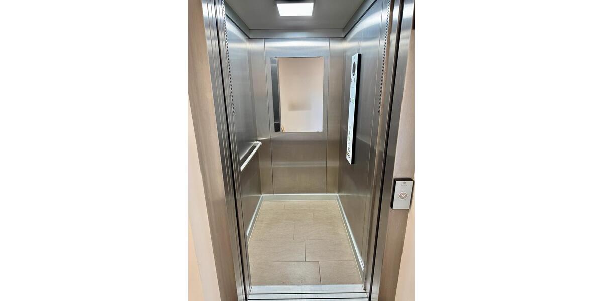 Dachgeschoßwohnung Bayreuth Bernecker Straße / Insel / Riedelsberg - 2 Zimmer, 75 m&sup2;, 419.000&euro; | Angebot:26050469