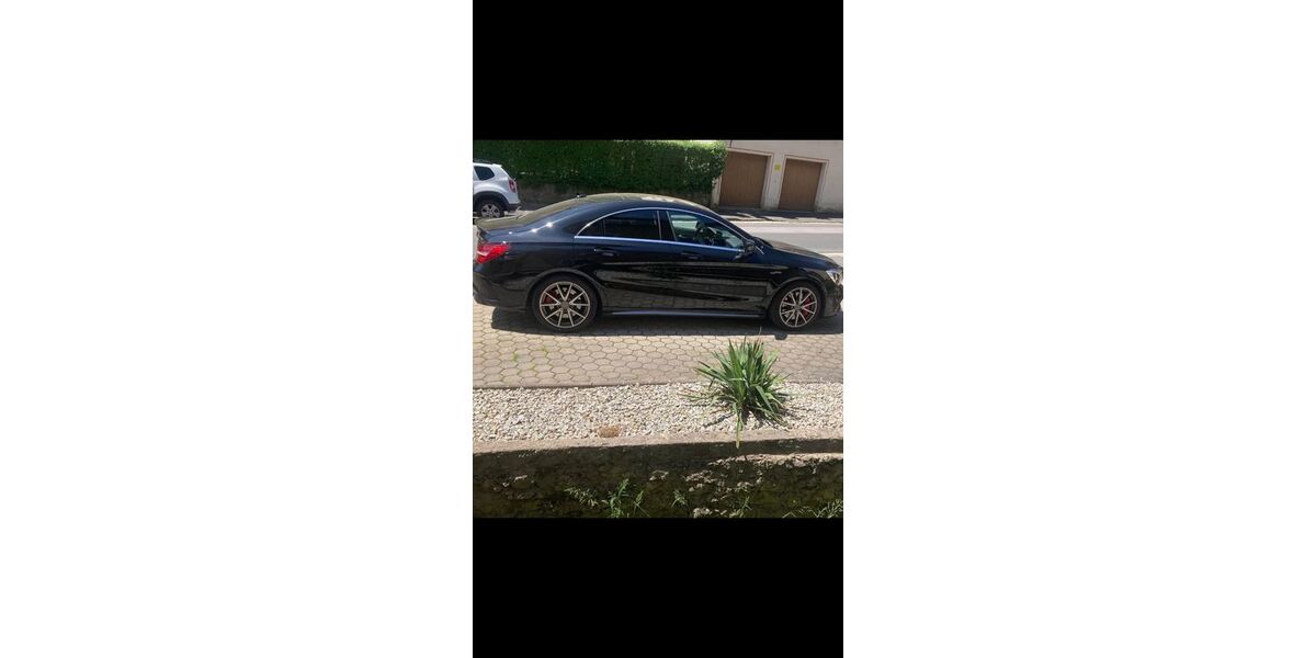 Mercedes-Benz CLA 45 AMG 60.000 km 32.500 &euro; Pottenstein 91278