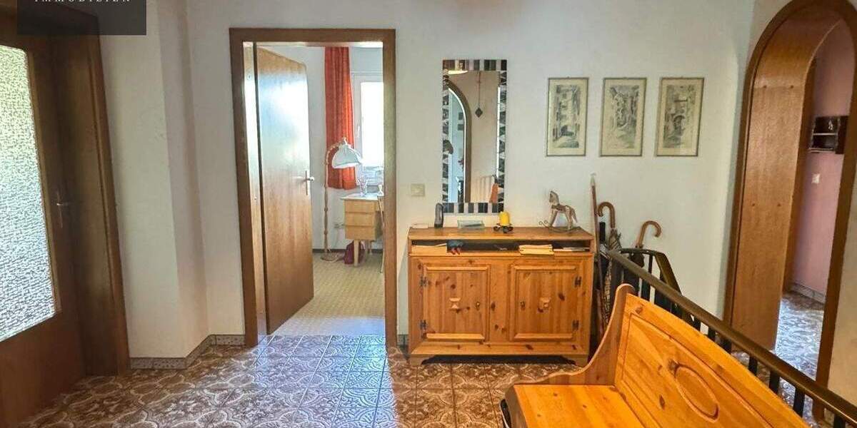 Einfamilienhaus Trebgast - 8 Zimmer, 198 m&sup2;, 319.000&euro; | Angebot:25768138