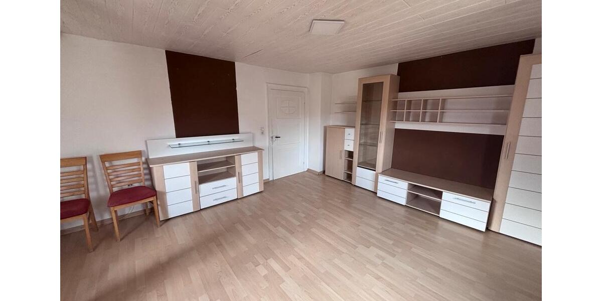Dachgeschoßwohnung Schnabelwaid - 3 Zimmer, 80 m&sup2;, 700&euro; | Angebot:26033515
