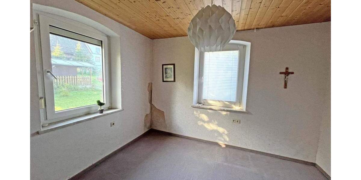 Einfamilienhaus Untersteinach - 4 Zimmer, 110 m&sup2;, 95.000&euro; | Angebot:25707325