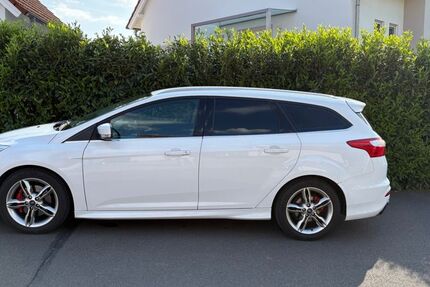 Ford Focus 158.000 km 6.500 &euro; Bayreuth 95448