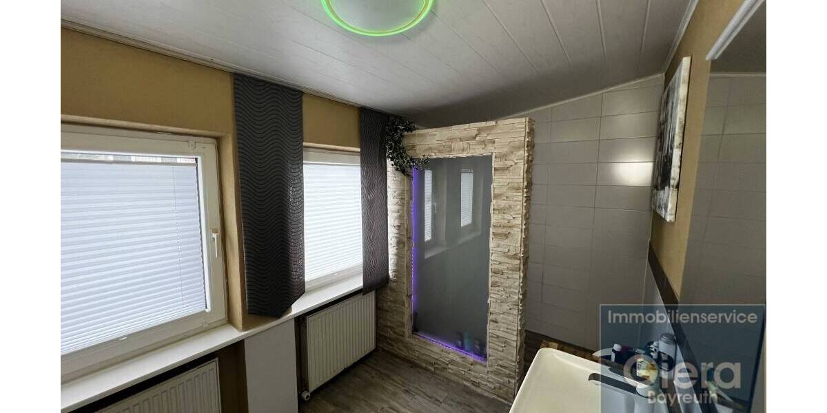 Einfamilienhaus Stadtsteinach Schwand - 6 Zimmer, 199 m&sup2;, 249.000&euro; | Angebot:25671676