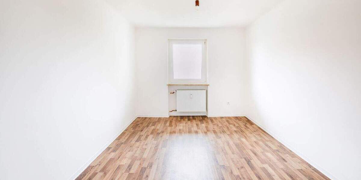 Etagenwohnung Eckersdorf Donndorf - 4 Zimmer, 100 m&sup2;, 1.170&euro; | Angebot:25815038