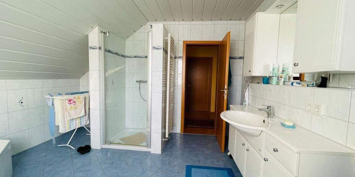 Einfamilienhaus Eckersdorf Donndorf - 5 Zimmer, 161 m&sup2;, 629.000&euro; | Angebot:25815341